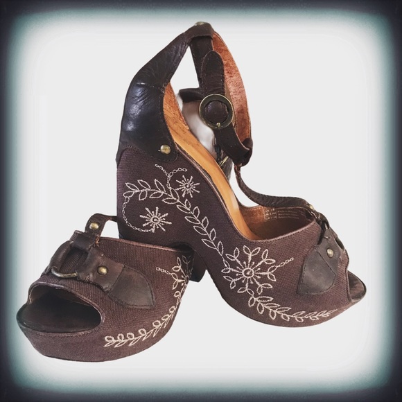 ariat wedge sandals